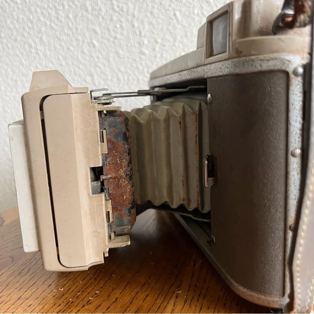 Polaroid Land J33 Film Camera